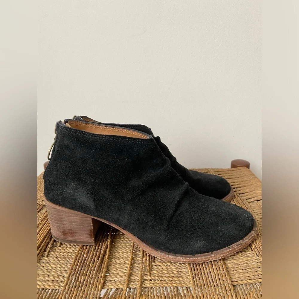 BEEK Shoes Women’s 7 Suede Falcon Booties Black Boot